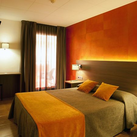 Bed And Breakfast El Pekinaire Καλέλα Εξωτερικό φωτογραφία